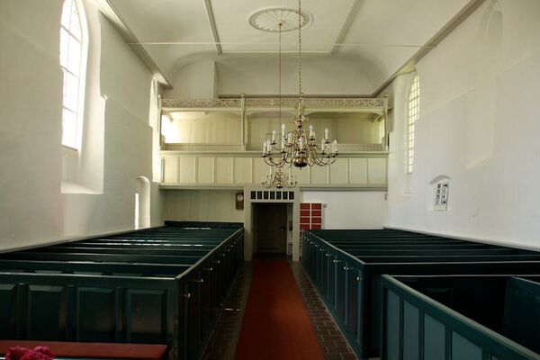 Blick in den Innenraum der Kirche Upleward von Matthias Süßen (CC-BY-SA-3.0)